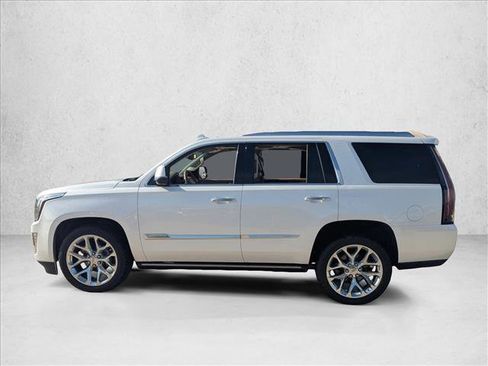 Used 2016 Cadillac Escalade Platinum image 8