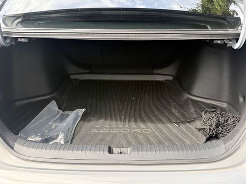 Used 2024 Honda Accord Touring image 34