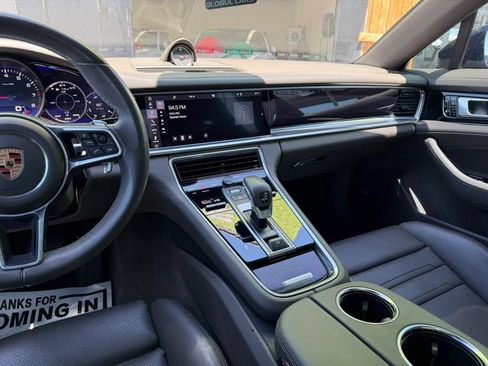 Used 2018 Porsche Panamera 4 AWD/4WD image 27