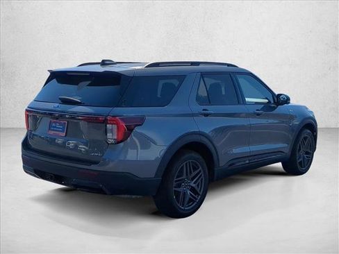 Certified 2025 Ford Explorer ST-Line w/ ST-Line Street Pack AWD/4WD image 5