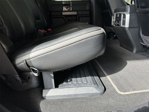 Used 2020 Ford F250 Platinum w/ FX4 Off-Road Package image 34
