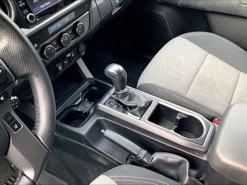 Used 2023 Toyota Tacoma TRD Sport image 16