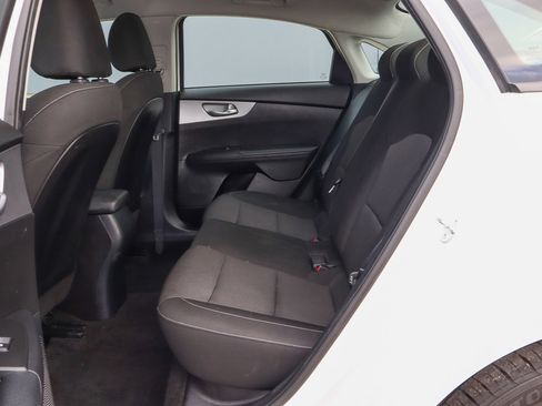 Used 2023 Kia Forte LXS image 8