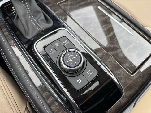 Used 2024 Nissan Armada Platinum w/ Cargo Package image 26