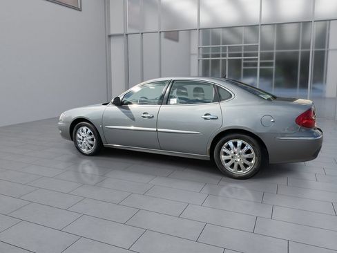 Used 2007 Buick LaCrosse CXL w/ Driver Confidence Package FWD image 6