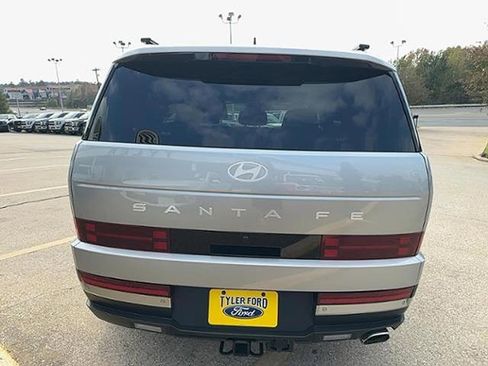 Used 2025 Hyundai Santa Fe Limited image 7