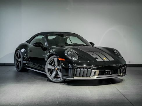 Used 2026 Porsche 911 Carrera GTS RWD image 9