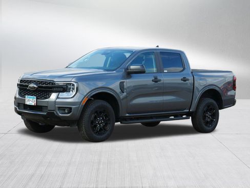 Used 2025 Ford Ranger XLT w/ Equipment Group 301A High AWD/4WD image 3