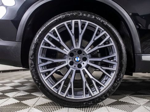 Used 2025 BMW X5 xDrive40i w/ Parking Assistance Package AWD/4WD image 40