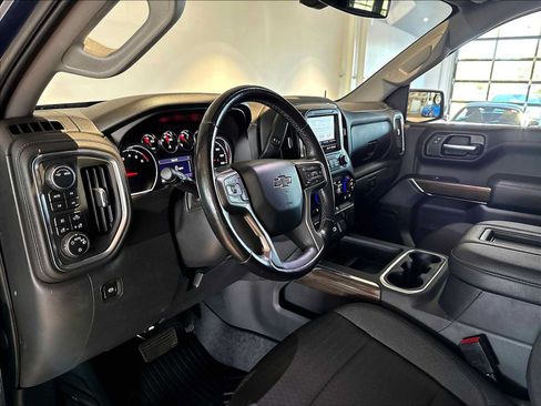 Used 2021 Chevrolet Silverado 1500 LT Trail Boss w/ Bed Protection Package AWD/4WD image 7