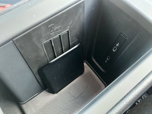 New 2026 Volkswagen Tiguan SE R-Line AWD/4WD image 20