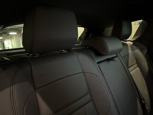 Used 2025 Land Rover Range Rover Evoque S image 47