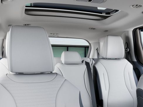 New 2026 Kia Carnival SX Prestige FWD image 28