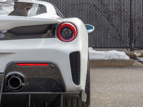 Used 2020 Ferrari 488 Pista Coupe image 28