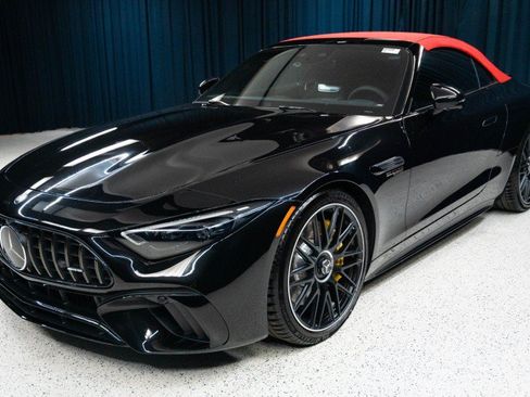 New 2026 Mercedes-Benz SL 63 AMG 4MATIC image 1