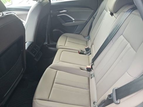 Used 2025 Audi Q5 Premium w/ Convenience Package AWD/4WD image 4