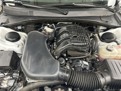 Used 2023 Chrysler 300 Touring L w/ Popular Equipment Group image 27