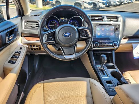 Used 2019 Subaru Outback 2.5i Limited w/ Popular Package #2 AWD/4WD image 8