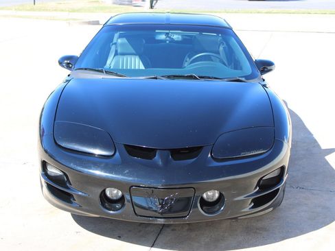 Used 1999 Pontiac Firebird Formula w/ Security Pkg RWD image 28