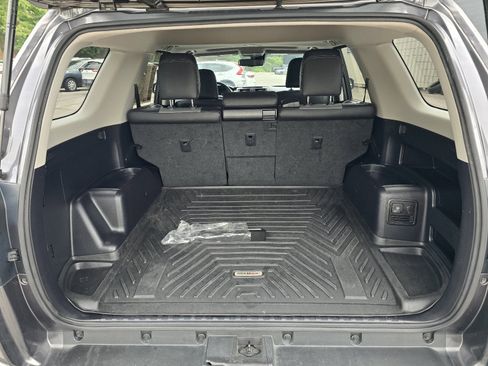 Used 2020 Toyota 4Runner SR5 Premium w/ Moonroof Package AWD/4WD image 26