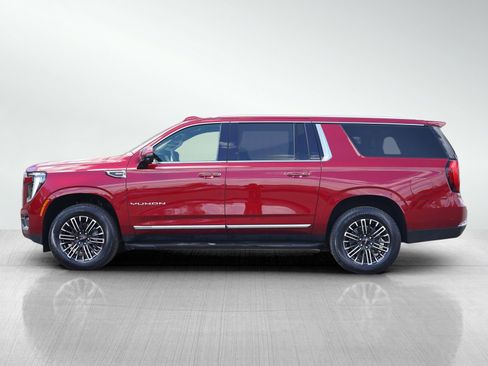 Used 2025 GMC Yukon XL Elevation AWD/4WD image 2