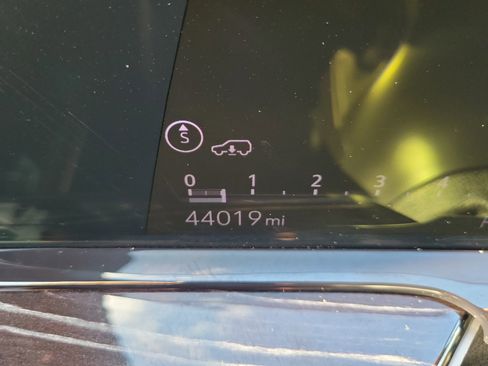 Used 2021 Cadillac Escalade Sport w/ Driver Assist Tech Package image 31