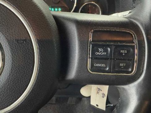 Used 2011 Jeep Wrangler Unlimited Sport image 27