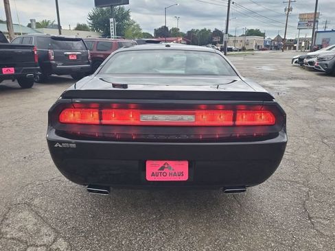 Used 2013 Dodge Challenger R/T RWD image 8