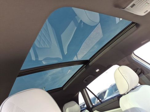 New 2026 Volkswagen Atlas Cross Sport SEL Premium R-Line image 9