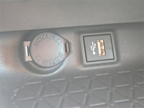 Certified 2025 Toyota RAV4 LE image 26