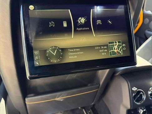 Used 2022 Rolls-Royce Cullinan image 21