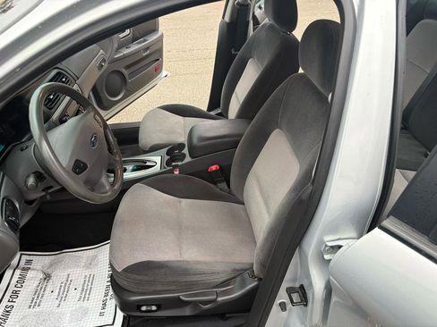 Used 2002 Ford Taurus SES image 38