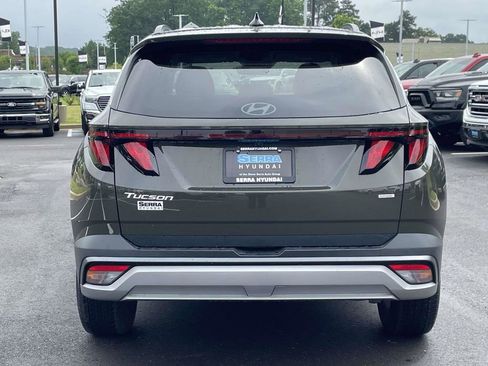 Certified 2025 Hyundai Tucson SEL AWD/4WD image 4
