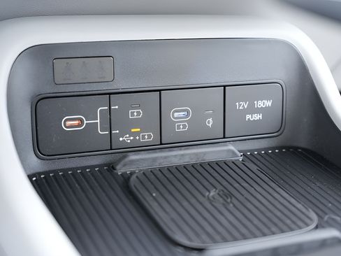 Certified 2026 Hyundai Kona SEL Sport FWD image 32