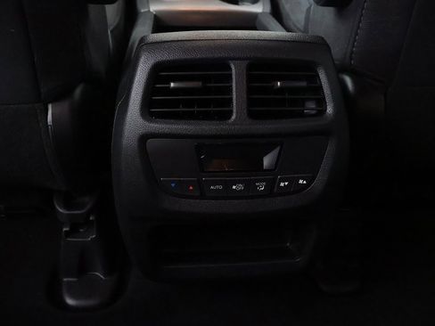 Used 2022 Honda Pilot Sport image 47