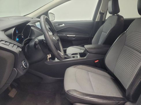 Used 2018 Ford Escape SE w/ SE Sport Appearance Package FWD image 17