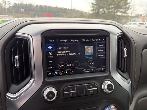 Used 2021 GMC Sierra 1500 SLT image 7