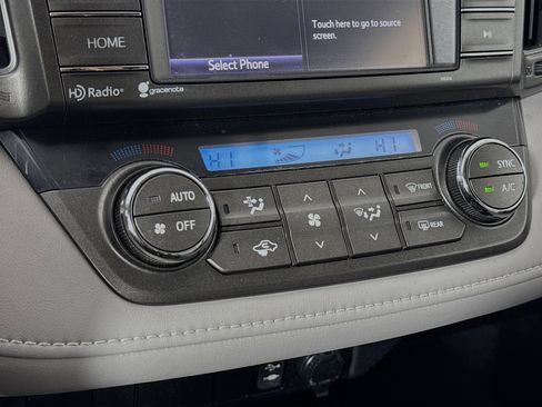 Used 2014 Toyota RAV4 XLE image 15