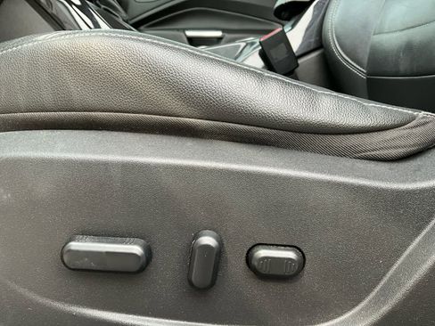 Used 2014 Ford Escape Titanium image 27