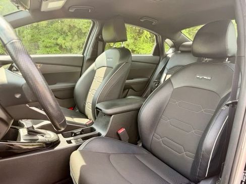 Used 2023 Kia Forte GT-Line w/ GT-Line Technology Package FWD image 27