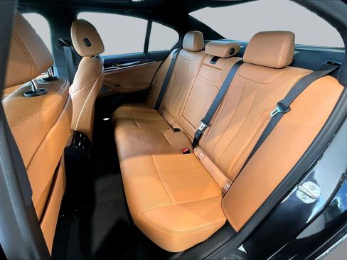 Used 2021 BMW 530i w/ M Sport Package RWD image 22