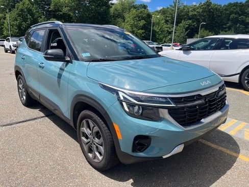 Certified 2024 Kia Seltos S AWD/4WD image 1