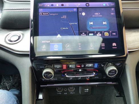 Used 2022 Jeep Grand Cherokee L Overland image 42