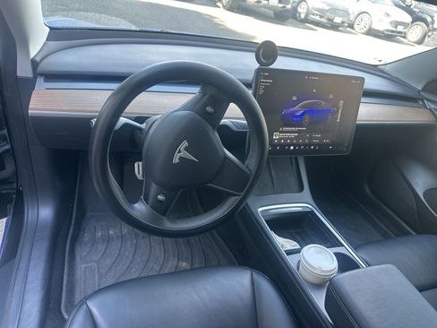 Used 2022 Tesla Model 3 Performance image 8