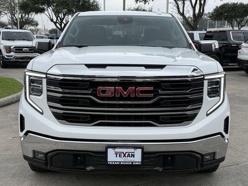 Used 2024 GMC Sierra 1500 SLT image 10