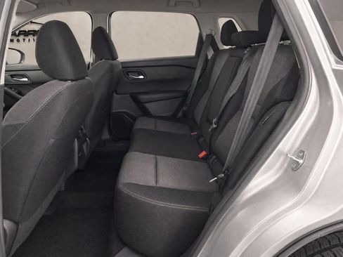 Used 2024 Nissan Rogue SV FWD image 10