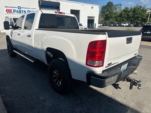 Used 2008 GMC Sierra 2500 SLT w/ Z71 Off-Road Package AWD/4WD image 4