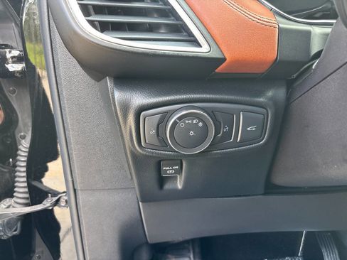 Used 2016 Lincoln MKX Black Label w/ Technology Package image 22