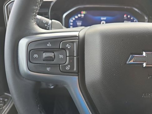 Used 2024 Chevrolet Silverado 1500 LT Trail Boss w/ Convenience Package II AWD/4WD image 17