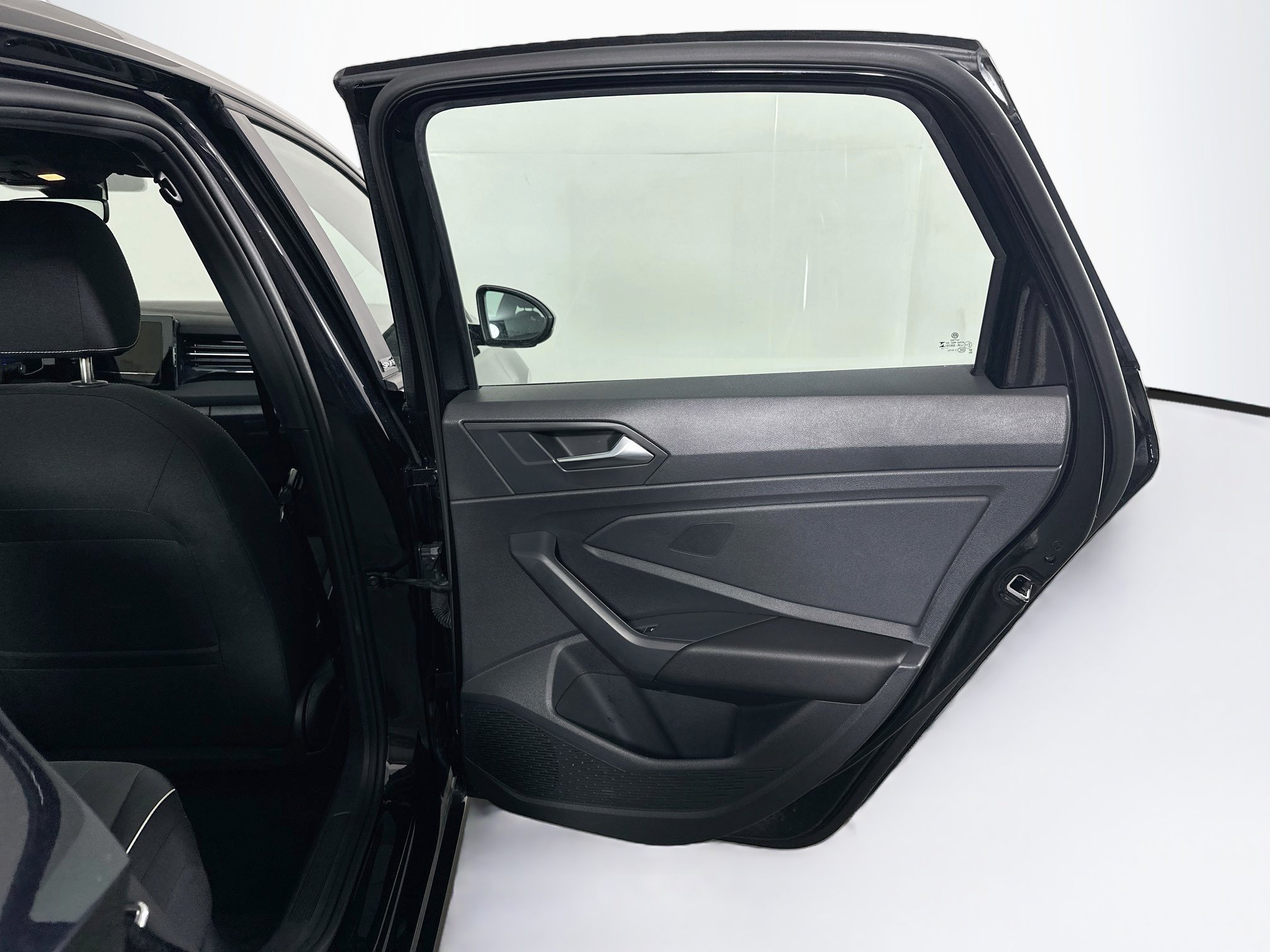 Used 2025 Volkswagen Jetta Sport FWD image 28